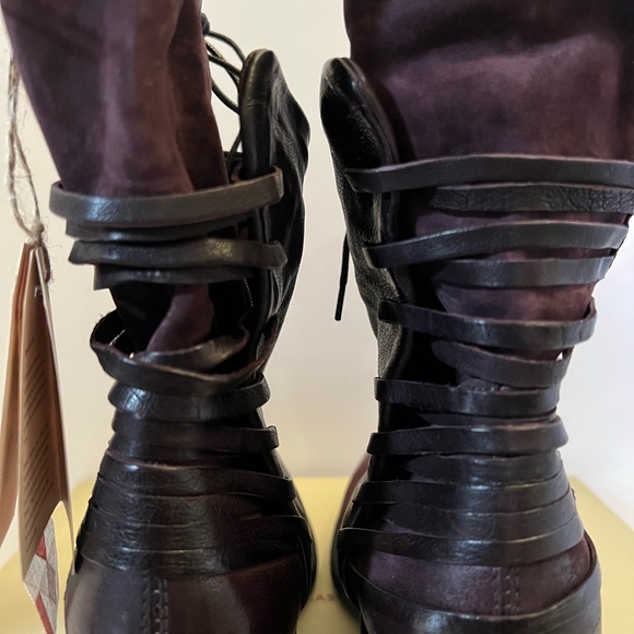 Brand new with tags, burgundy Katarina Boots - Picture 6 of 9
